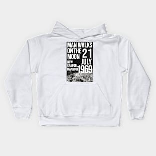 man walks on the moon Kids Hoodie